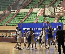 半岛体育官方入口-哈尔滨冰城队遇困难，全队齐心协力应对难关的简单介绍