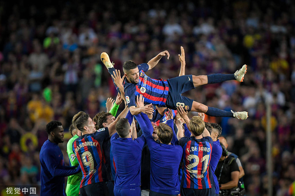 半岛体育人登录入口-关于队员表现超预期，联手取得胜利的信息