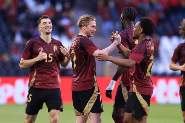 半岛体育下载入口官网-包含比利时队夺冠，跻身国际足球赛四强的词条